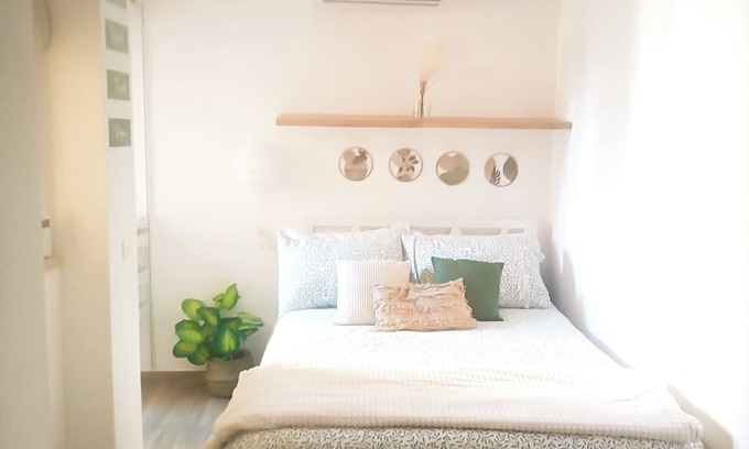 Cerreto Wohnung | Delightful studio apartment in the center of Ladispoli near the beach