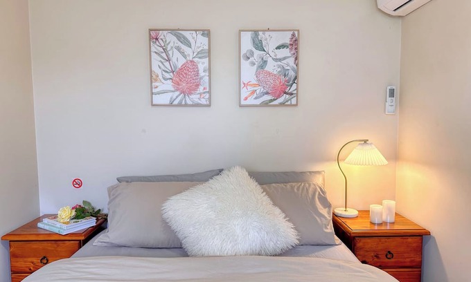 The Entrance Haus | Comfortable House in Heart of The Entrance&Parking