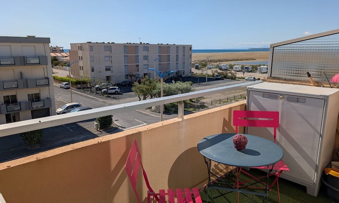 Port-la-Nouvelle Wohnung | Moderne T3-Wohnung 5/6 Pers. mit Pool und Parkplatz