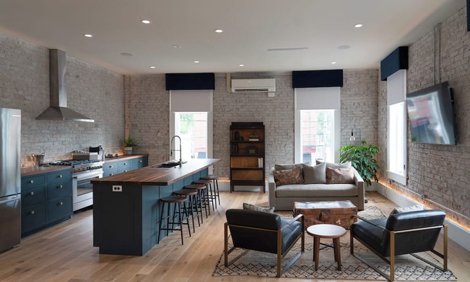 Johnstown Wohnung | Charming Industrial Chic Studio in Wonderful Johnstown, OH