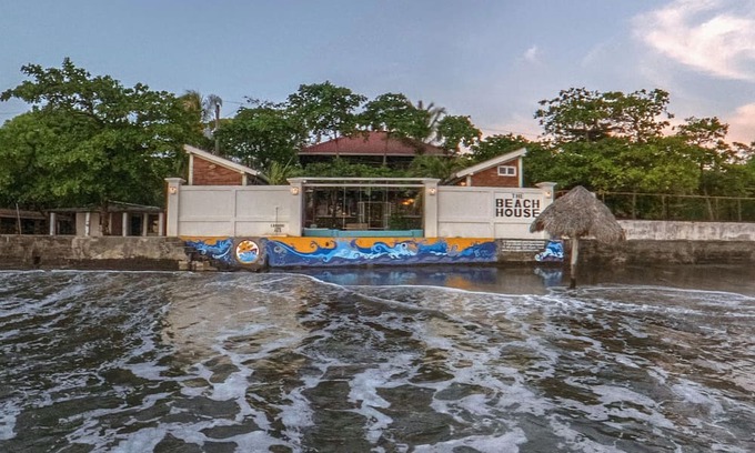 Pochomil Haus | Beachfront 1-of-a-kind house w/AC, Pool, Wifi, ATV