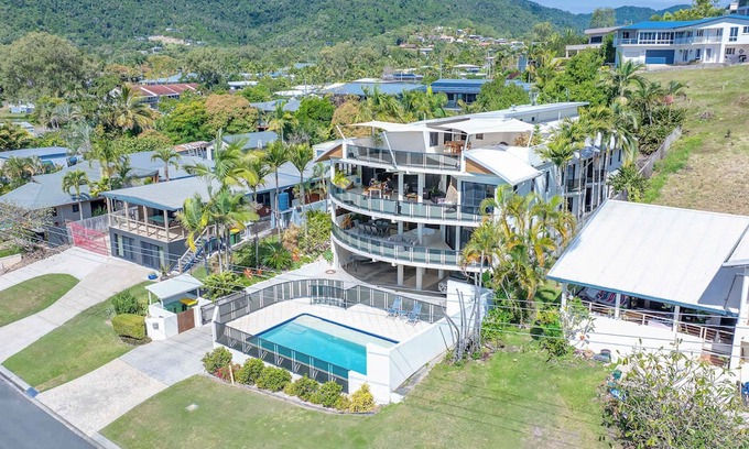 Cannonvale Wohnung | Whitsunday Escape - Beachfront Penthouse with Pool