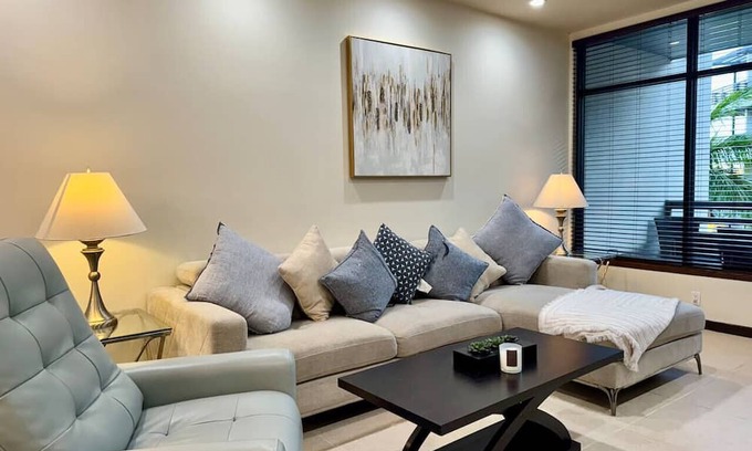 Mission Wohnung | Lux Condo-3 bed pool and Jacuzzi