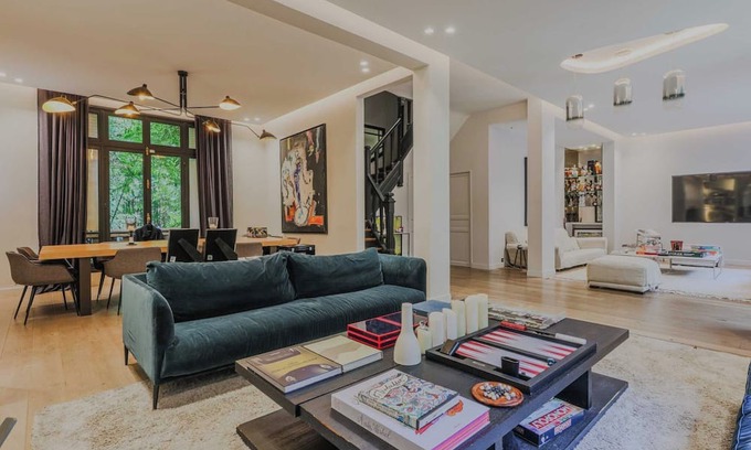 Neuilly-sur-Seine Wohnung | Herrenhaus mit Swimmingpool - 5BD/10P - Neuilly