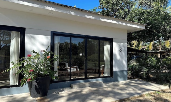 Pinilla Sonstige | Unique 8-bedroom Beach Farm with garden & macaw sanctuary in San Jose de Pinilla