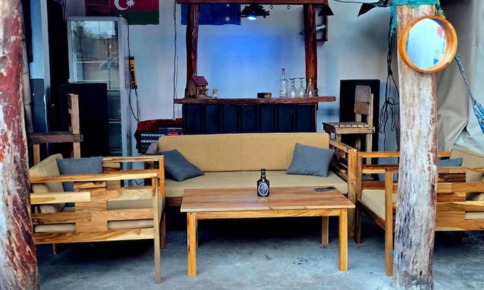 San Juan del Sur Kabine | Old style 8 rooms lodge with BIG common areas in the famous fishing Village SJDS