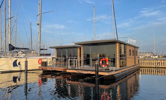 Wendtorfer Strand Wohnung | Fjord Cirrus - Solarboot