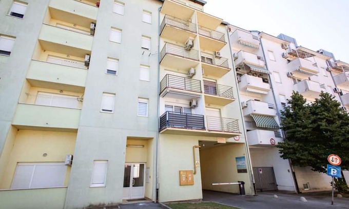 Osijek Wohnung | Stylish Apartments With Osijek Near Top Attractions