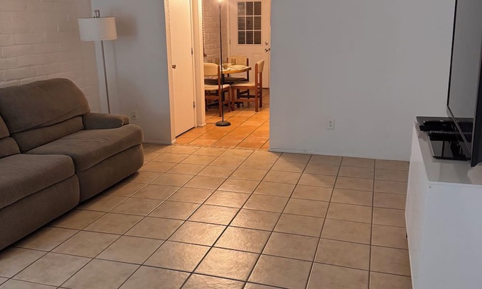Midtown Haus | Charming 2-bedroom house with AC, WiFi in awesome Tucson
