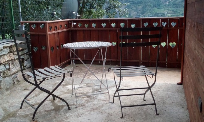 Verres Haus | Cozy detached accommodation in scenic and quiet area