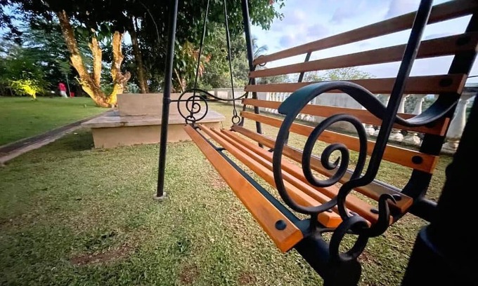 Yatinuwara Haus | Soothing Homestay with AC in Polgahamulla