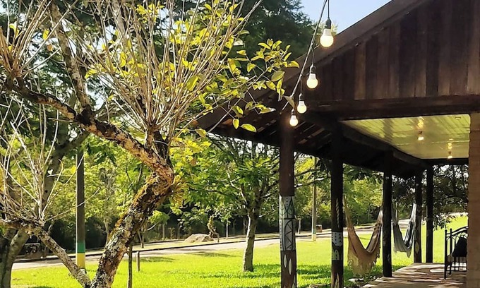 Feitoria Skihütte | Charmoso Chalé do Riacho localizado na área rural de Novo Hamburgo.