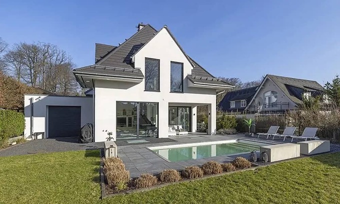 Bad Homburg v.d. Hoehe Haus | The Golden Home - A retreat full of warmth and style