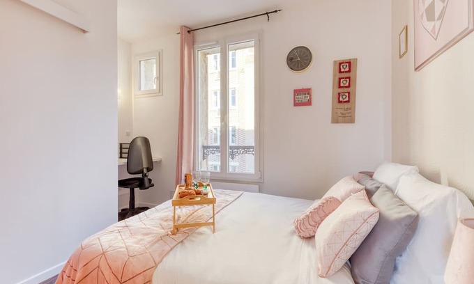 Ivry-port Wohnung | T2 little pink nest