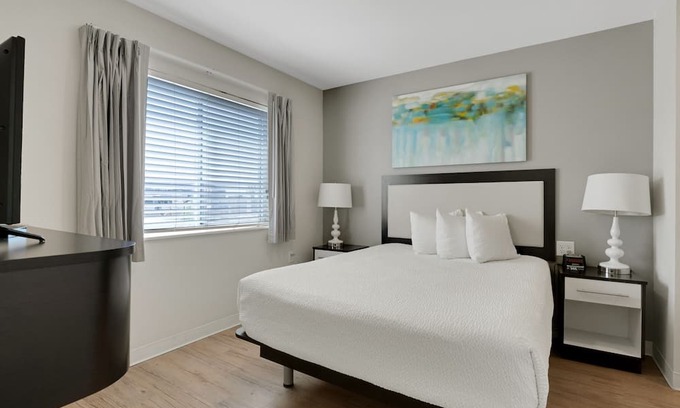 Far North Central Wohnung | Simplicity At the Rim 1308 I Comfy 2 Bed 2 Bath