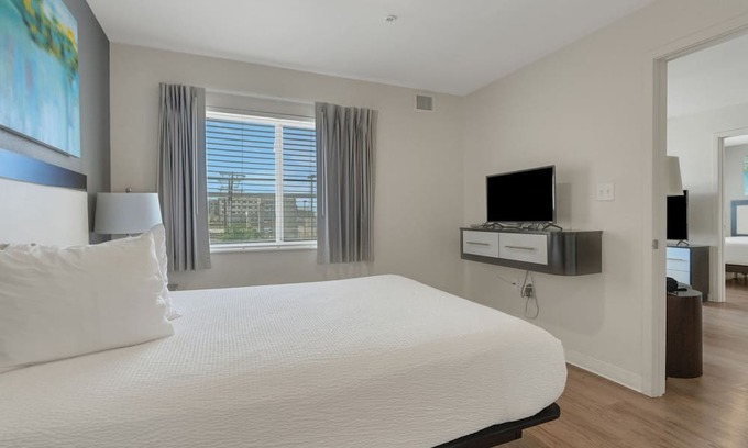 Far North Central Wohnung | Simplicity At the Rim 1208 I Comfy 2 Bed 2Bath