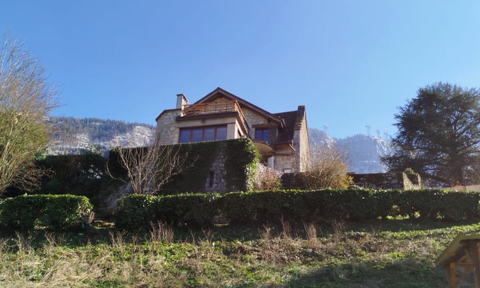 Aiguebelette-le-Lac Haus | Bohemian holiday home with lake view