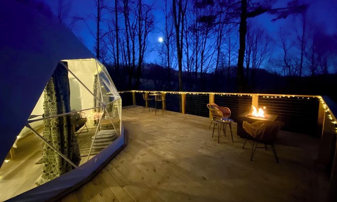 Todd Kabine | Tiny Treepod - Hot Tub, Views, Romantic Oasis