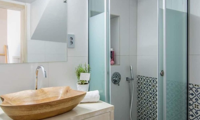 Mochlos Wohnung | The Wave House | Seafront Escape in Peaceful Mochlos