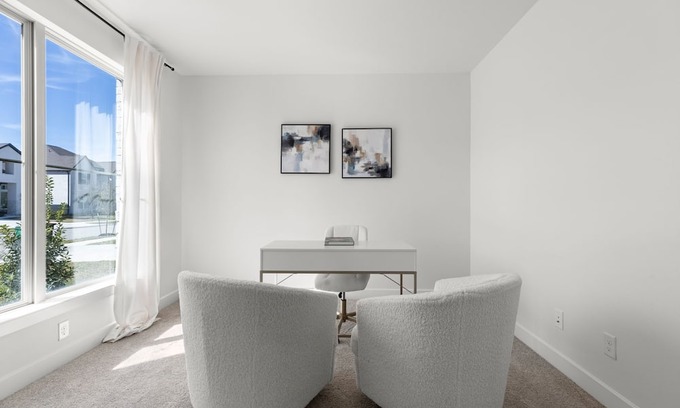 Katy Haus | Luxurious High Class 4Br Theatre Home