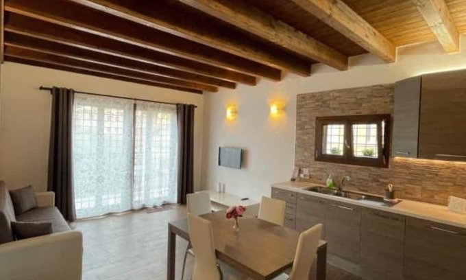 Quartiere XXVII Primavalle Wohnung | Casa Rosa cozy apartment within walking distance of the Vatican.