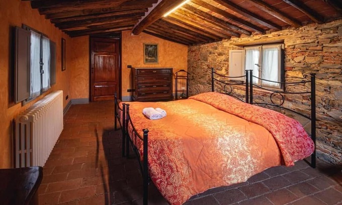 Sant'Andrea di Compito Haus | Casolare della Quiete ; Rustico Toscano [ 6 rooms ; 4 baths ]