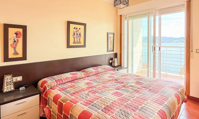 Raxo Wohnung | XILGAR Apt Raxo Beach, with views one minute from the beach