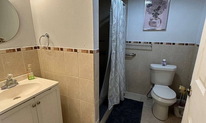Bonanza Wohnung | Charming 2-bedroom apartment with WiFi, AC in superb Laredo