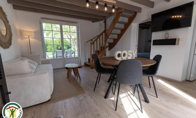 Vauchamps Haus | L'Envolée Paysanne - VAUCHAMPS