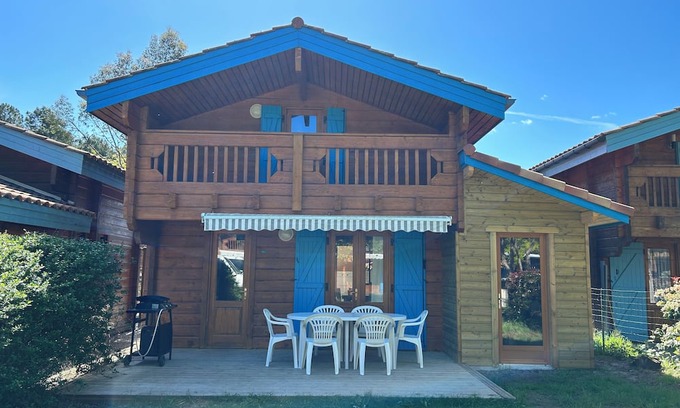 Bias Hütte | Cottage with heated pool and spa, 4km from the ocean near Mimizan