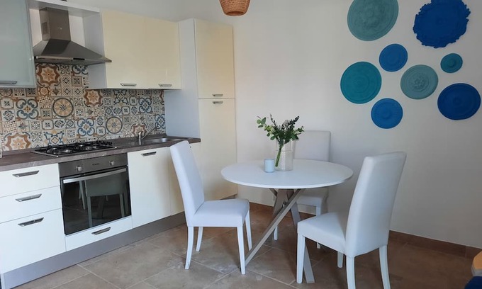 Torre Castiglione Wohnung | Small apartment in the reserve "Palude del Conte" 300m from the crystal clear sea