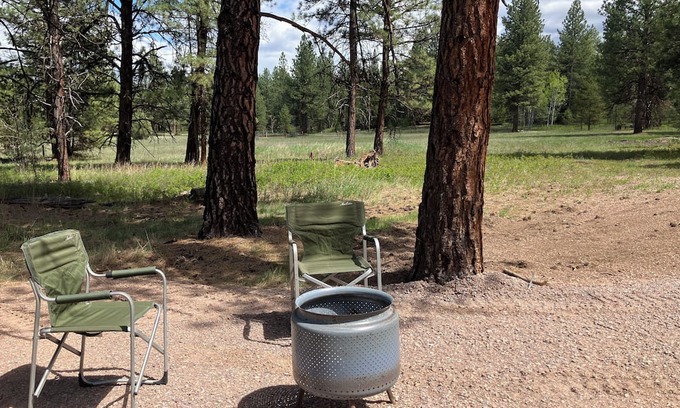 Greenough Haus | Enchanting 1-bedroom RV in Greenough