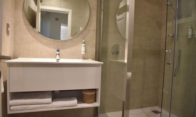 Lastarria Wohnung | Charming 2-bedroom apartment in beautiful Lastarria Santiago with AC, WiFi