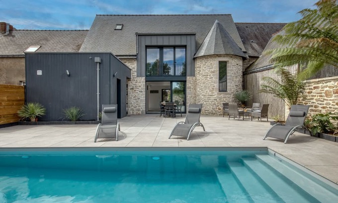 Ferel Haus | Le Logis de la Pierre Bleue - Maison climatisée avec piscine