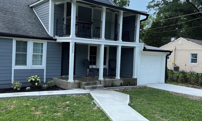 Plainfield Haus | 6 bedroom house in Plainfield. Located near airport and Speedway.