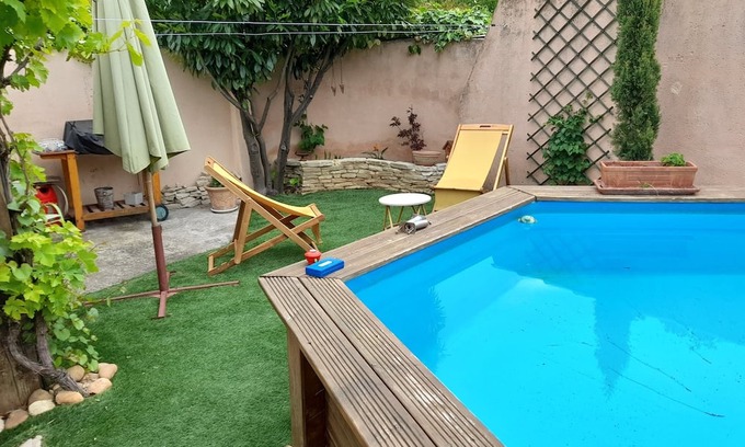 Jonquerettes Haus | Gite in Provence private garden and pool