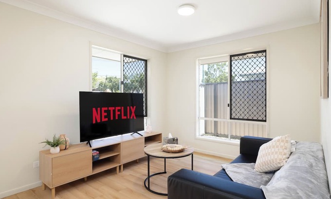 Acacia Ridge Wohnung | 3 Bdr Apt! Aircon! Undercover Parking! 12AS3