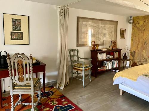 Noyers-sur-Serein Haus | Zotheca