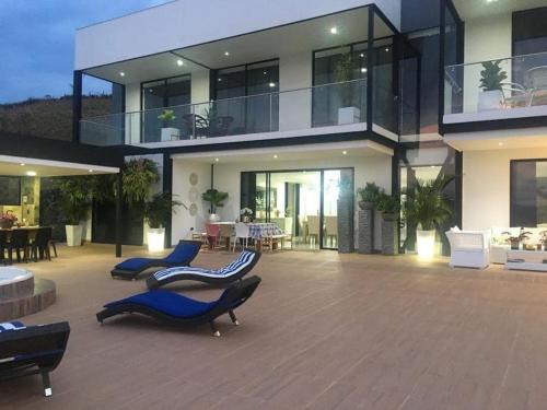 Calima Haus | Casa Lago Calima Valle del Cauca