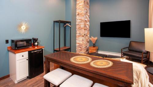 Downtown - Waterfront Wohnung | The Intrepid Rentals