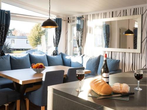 Wells-next-the-Sea Kabine | Pinewoods Saltmarsh Lodge no.1 sleeps 7 – no dogs