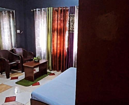 Sualkuchi Haus | River side guest house
