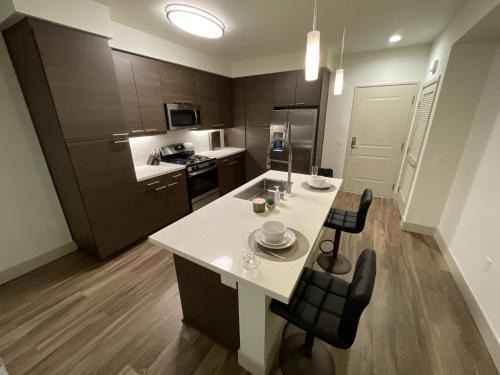 Irvine Business Complex Wohnung | High End Lux Condo in Irvine