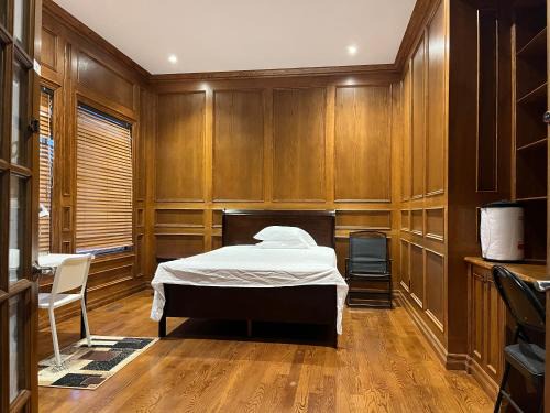 Thornhill Haus | Jimmy's house