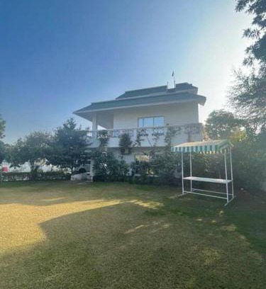 Gurugram Haus | Joy’s Farmnest! Homestay in palam vihar
