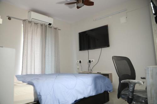 BTM 2nd Stage Haus | Skylight Property
