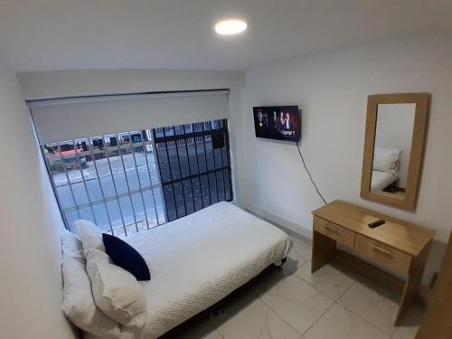 Bogota Haus | HABITACIÓN AGRADABLE, CORFERIAS - EMBAJADA USA